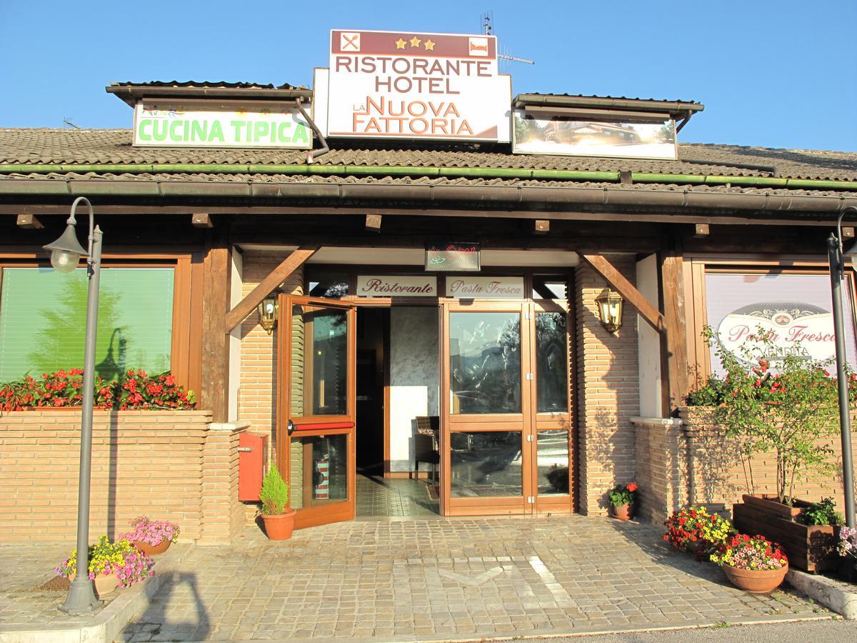 קרסולי Hotel Ristorante La Nuova Fattoria מראה חיצוני תמונה