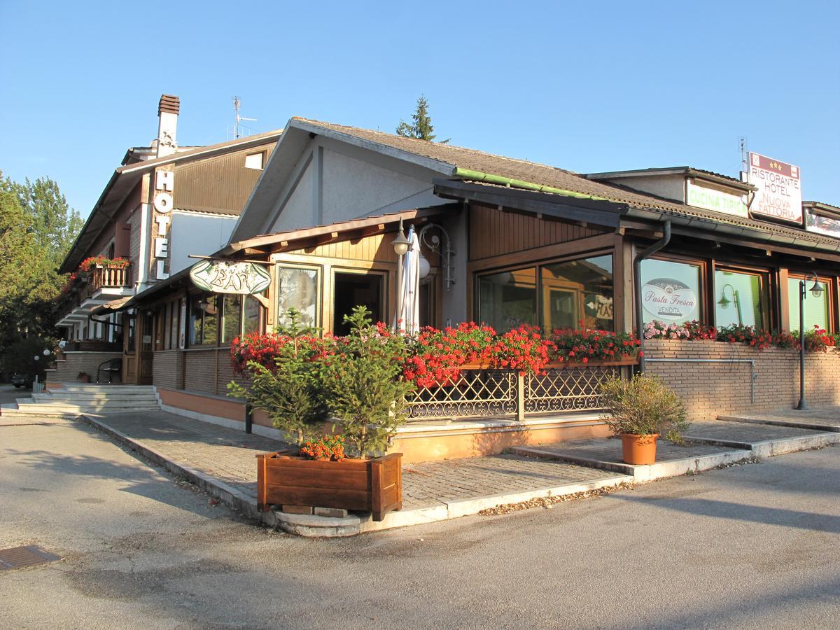 קרסולי Hotel Ristorante La Nuova Fattoria מראה חיצוני תמונה