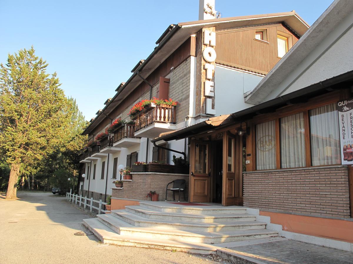 קרסולי Hotel Ristorante La Nuova Fattoria מראה חיצוני תמונה